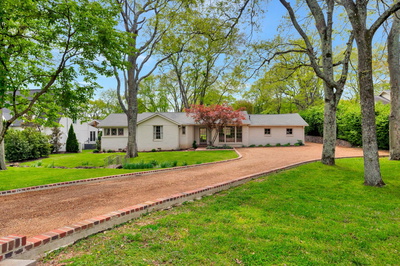 2221 Hobbs Rd