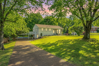 828 Lemont Dr