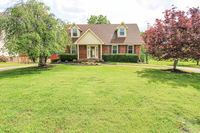 1408 Honeysuckle Ln