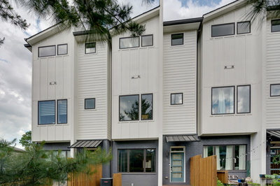 Exterior view of 239 White Bridge Pike in Nashville, TN
