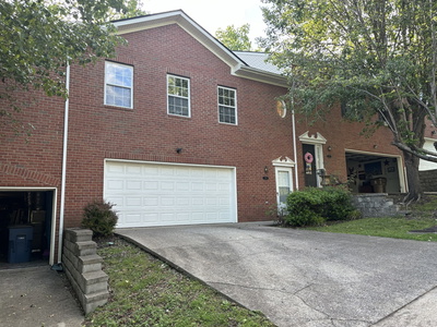 208 Wyndom Ct