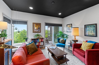 400 Herron Dr