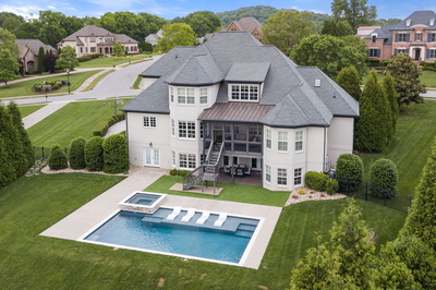 9485 Highland Bend Ct