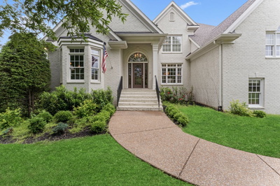 811 Highgrove Cir