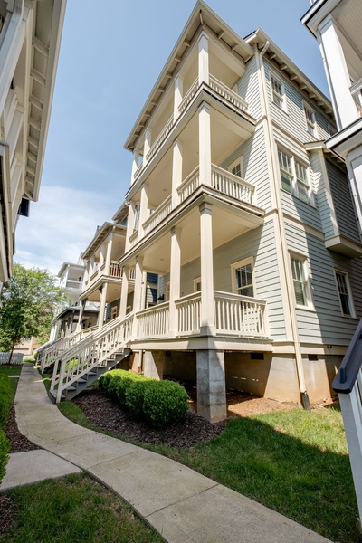204 Burns Ave