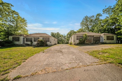 860 Greenwood Ave