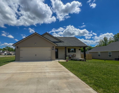 702 Gleason Dr