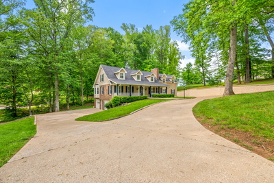 815 Shady Bluff Trl