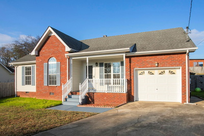909 Avery Green Ct