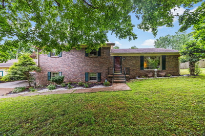 900 Camellia Dr