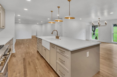 2513 Hillsboro Road