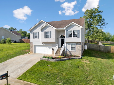 1633 Broad Cir