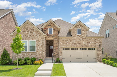 428 Triple Crown Cir