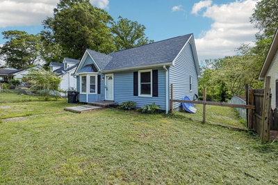 932 Circle Dr