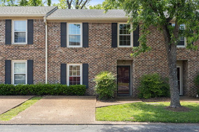 1129 W Main St