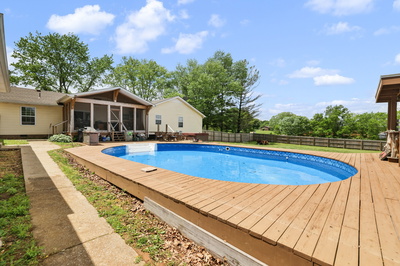 335 Jim Courtney Rd