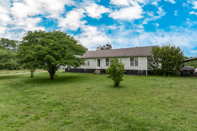 4870 Haley Ln