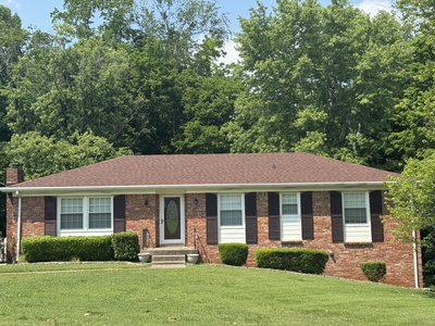 323 Lockert Pl