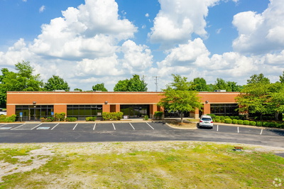 213 W Maplewood Ln