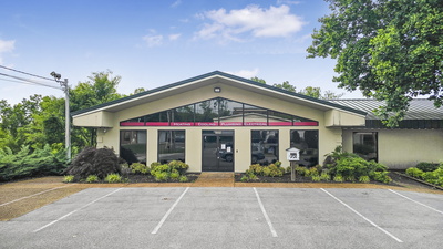 5002 Market Pl