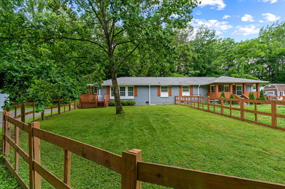 3801 Moss Rose Dr