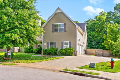 919 Cherry Blossom Ln