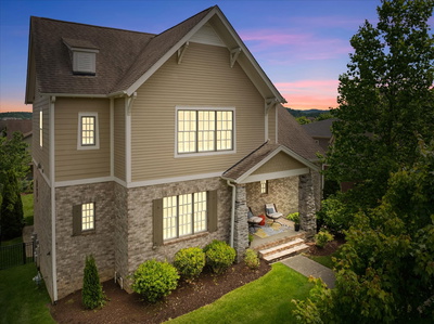 429 Finnhorse Ln