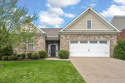 1841 Looking Glass Ln