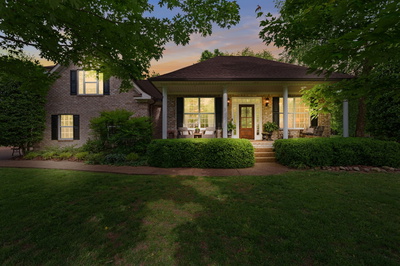 102 Lorelle Cir