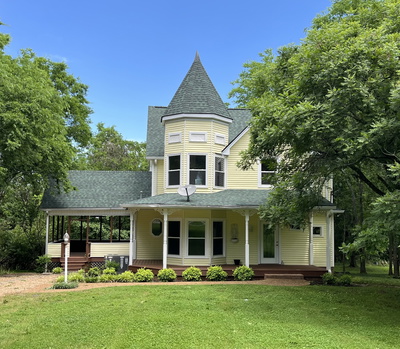 1067 Lakewood Dr