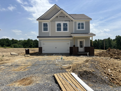 Exterior view of 652 Emerson Lane in Westmoreland, TN