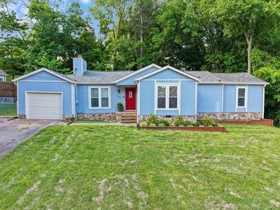 112 Vickey Ct