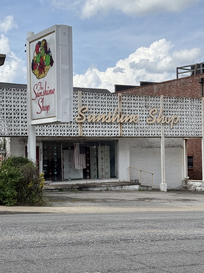 1912 Church St
