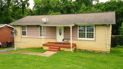 438 Tampa Dr