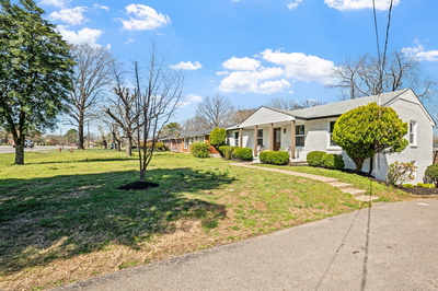 604 Harding Pl