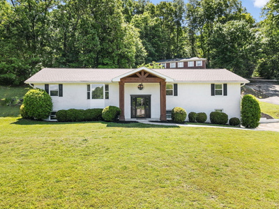 3704 Hilldale Drive, NE