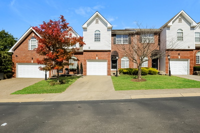 5220 Southfork Blvd