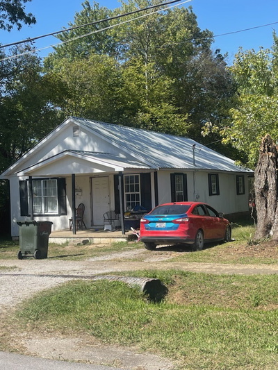 209 W 3rd Ave