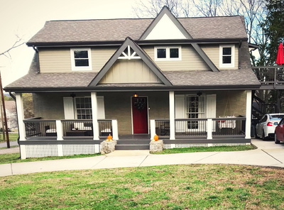 1711 Sherwood Ln