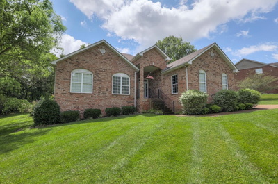 716 Cowan Dr