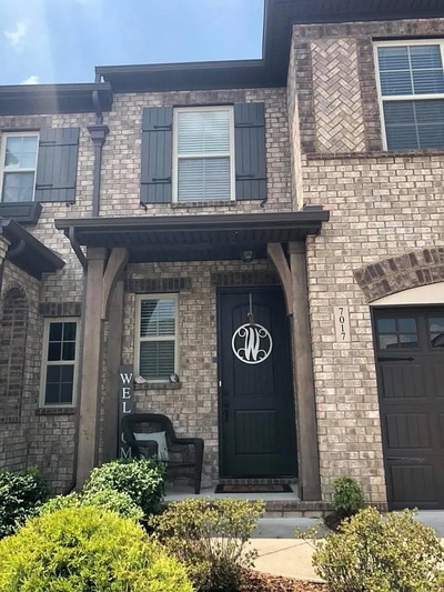 7017 Yates Ct