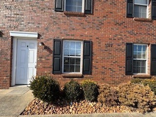 3318 Royster Ln