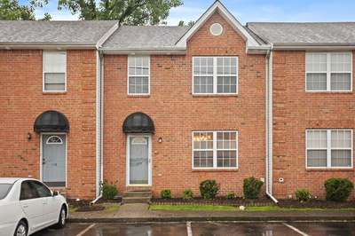 2120 Lebanon Pike