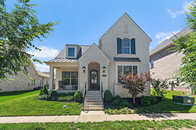 2420 Marco St