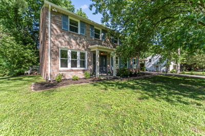 4828 Briarwood Dr