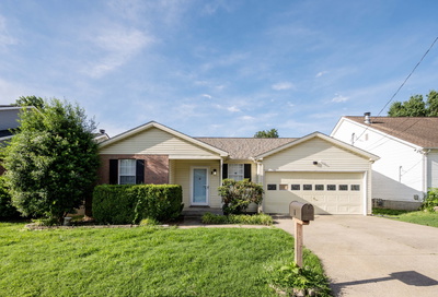 106 Edgehill Ln