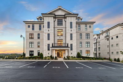 1024 Club View Dr