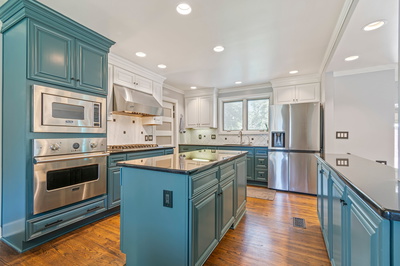 1135 Riverwood Dr