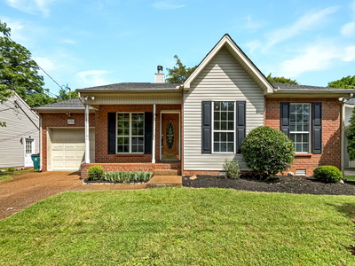 2733 Airwood Dr