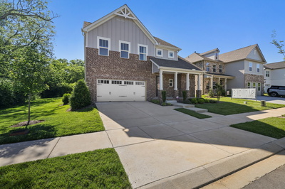 334 Triple Crown Cir